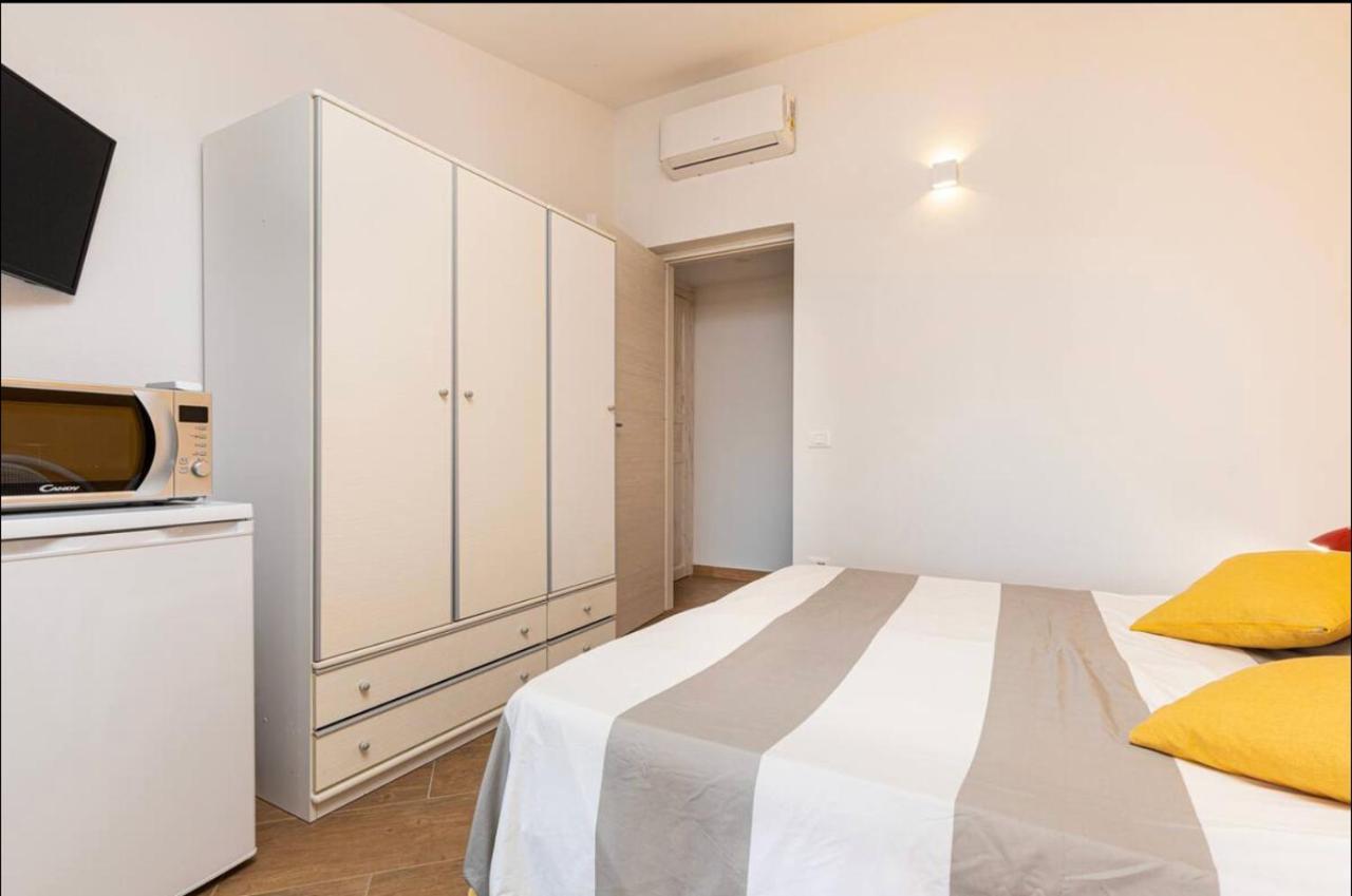 Casa Sharon Appartamento Vista Mare Ad Olbia Bagian luar foto
