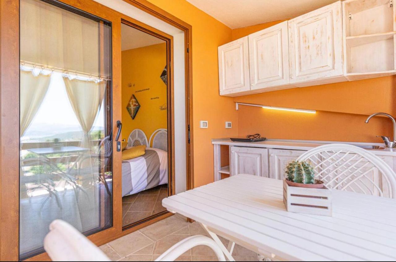 Casa Sharon Appartamento Vista Mare Ad Olbia Bagian luar foto