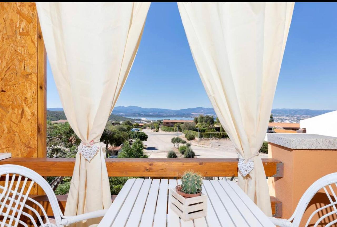 Casa Sharon Appartamento Vista Mare Ad Olbia Bagian luar foto