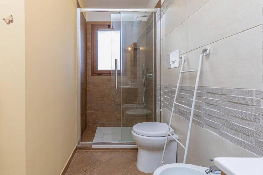 Casa Sharon Appartamento Vista Mare Ad Olbia Bagian luar foto